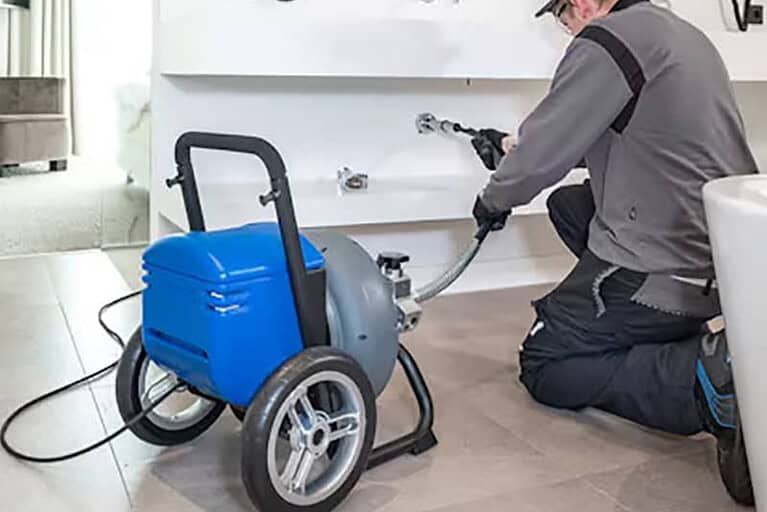 Canalizarea functioneaza greu in cladire? Semnele pe care nu trebuie sa le ignorati