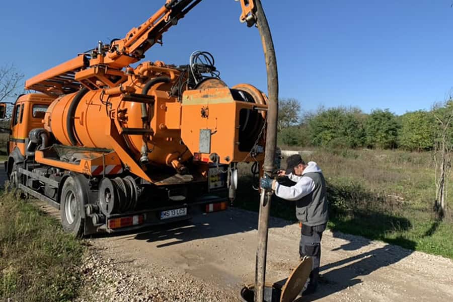 Ce facem noi cand canalizarea refuleaza in mai multe puncte