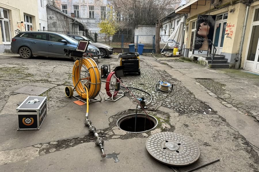 Mirosul de canalizare persista in cladire? Problema trebuie localizata corect