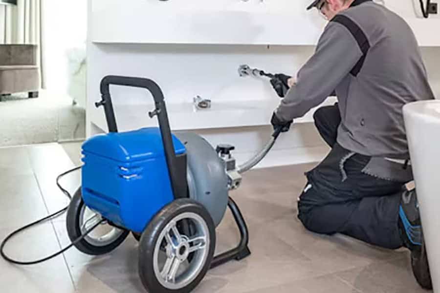 Reparatii canalizare fara sapatura prin interventii controlate si solutii tehnice corecte